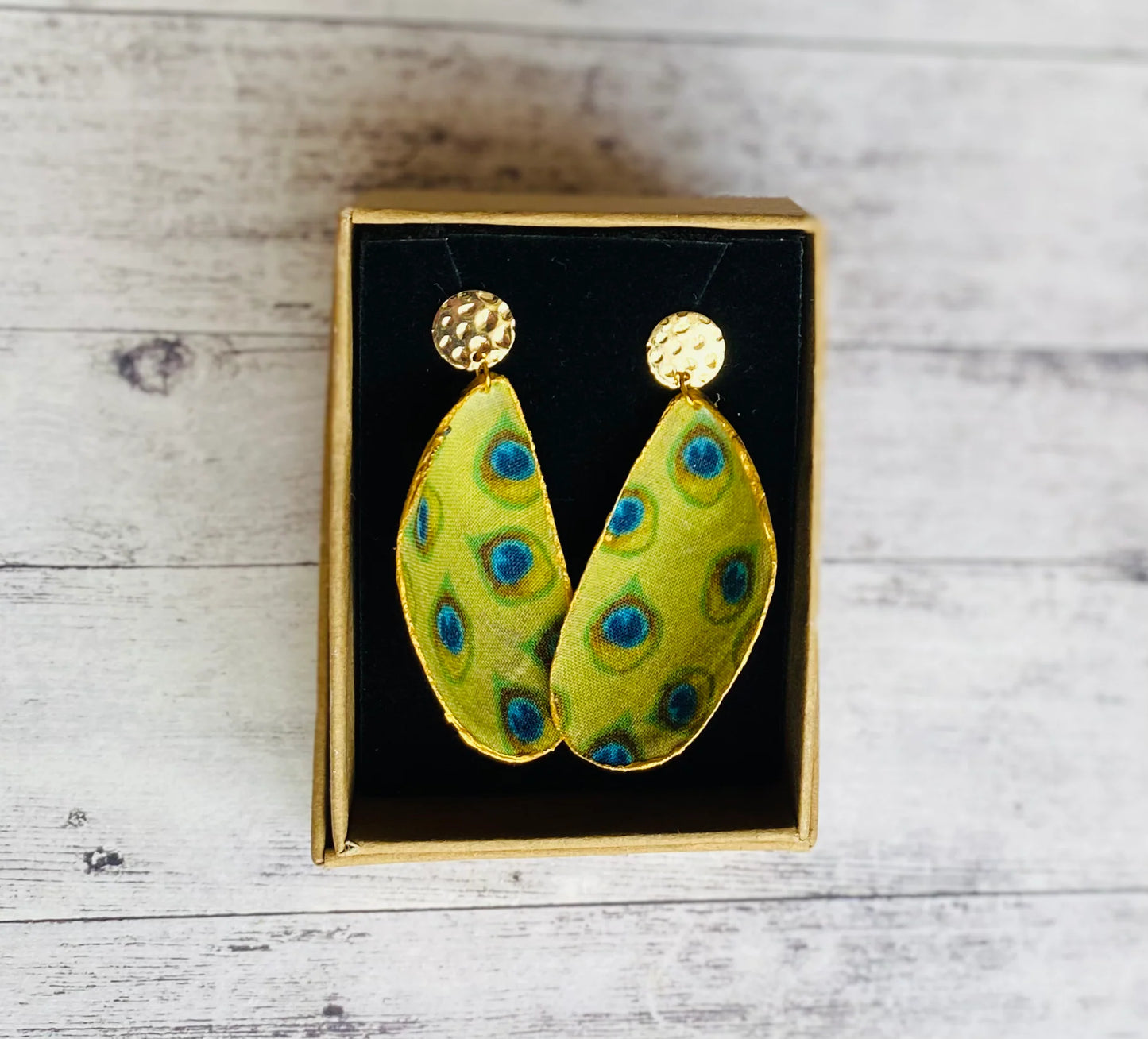 Shell Earrings - Peacock Tail