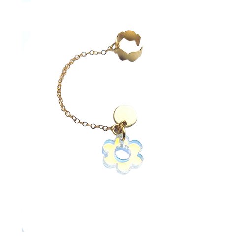 Daisy Ear Cuff