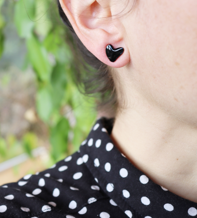 Heart Studs Black