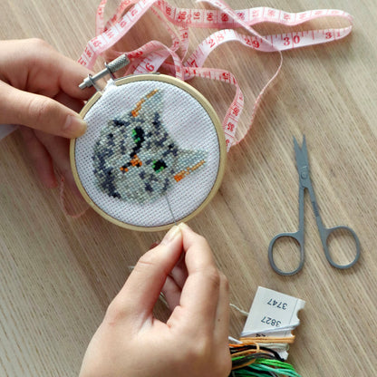 DIY Mini Cross Stitch Embroidery Activity Kit, Tabby Cat Pattern