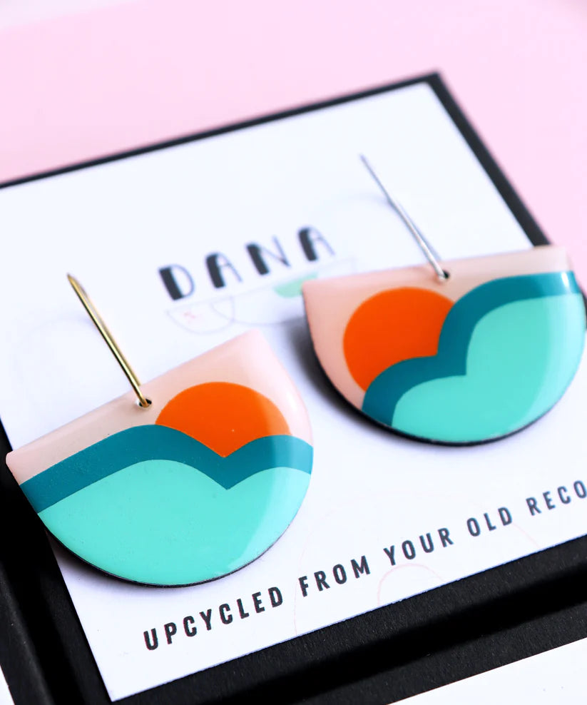 Suzy no.1 Earring in turquoise, teal & orange