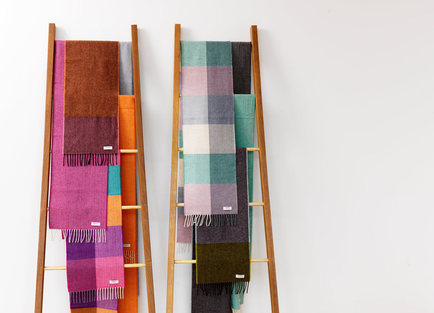 MCNUTT LAMBSWOOL CHECKERED Scarf and Tube Range