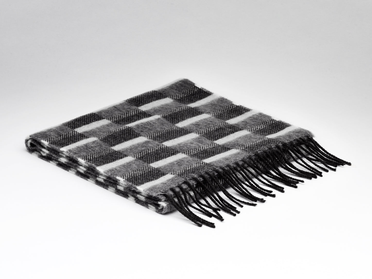 MCNUTT LAMBSWOOL CHECKERED Scarf and Tube Range